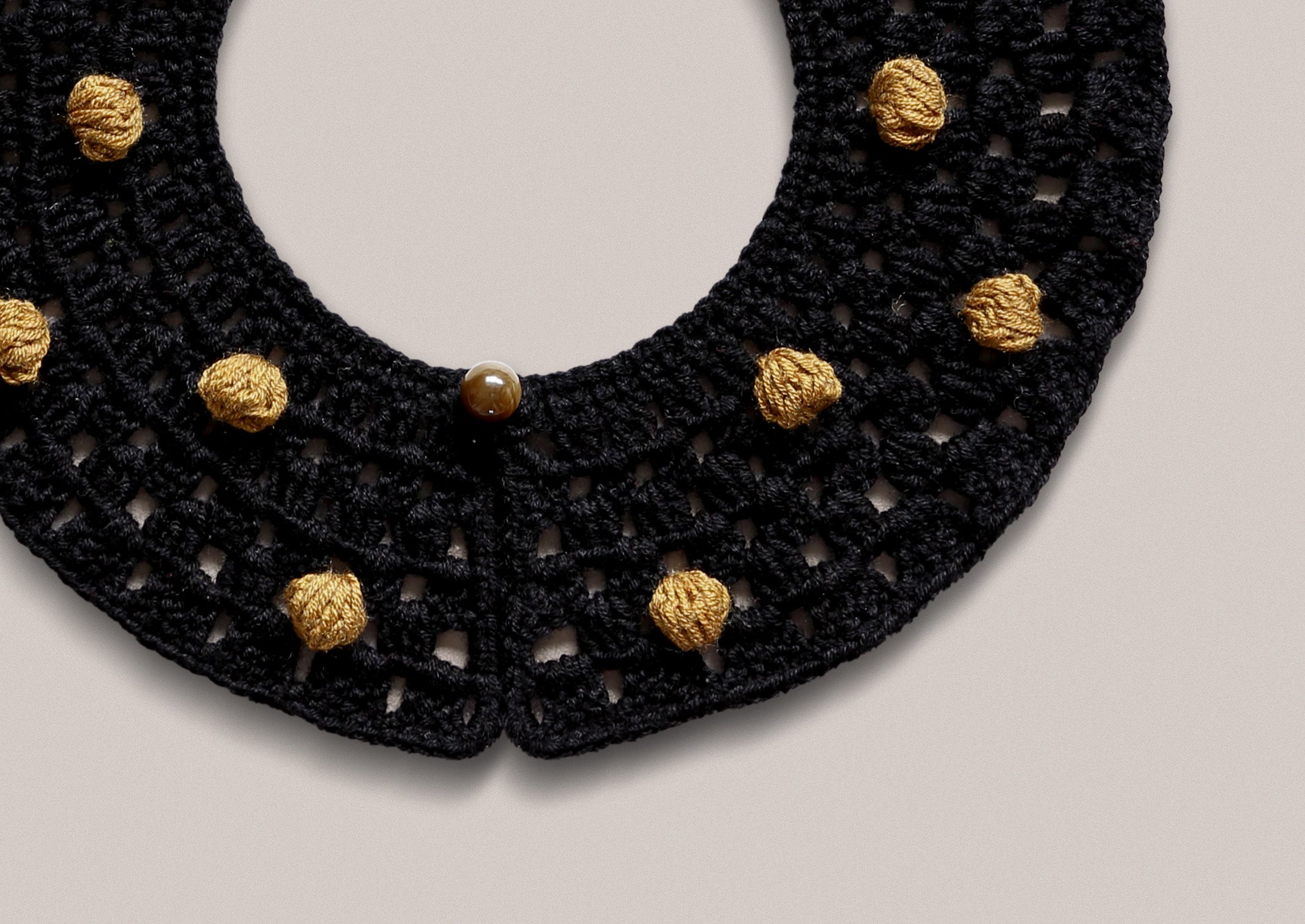 활기찬 – 검정